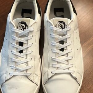 Diesel Men’s Clever White Sneaker size 11